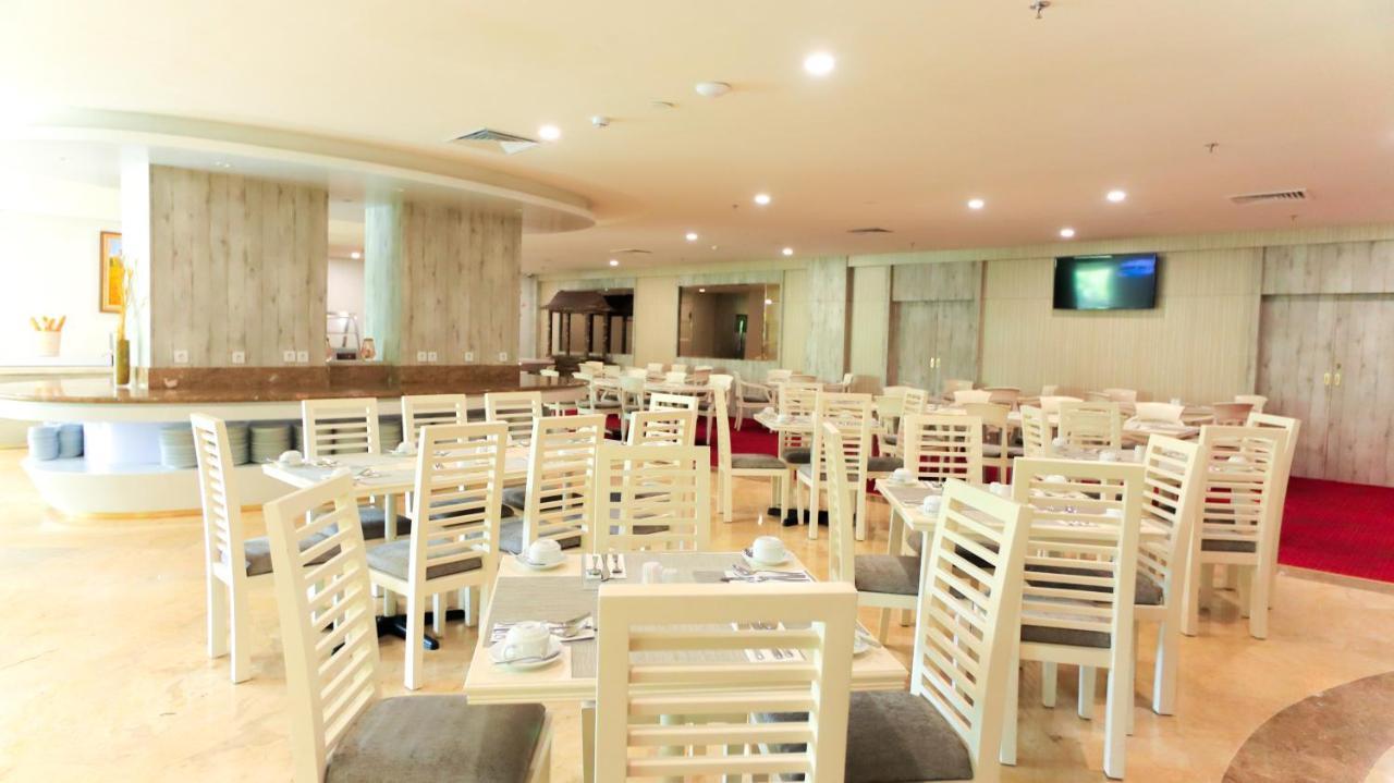 Beverly Hotel Batam Nagoya Exterior foto